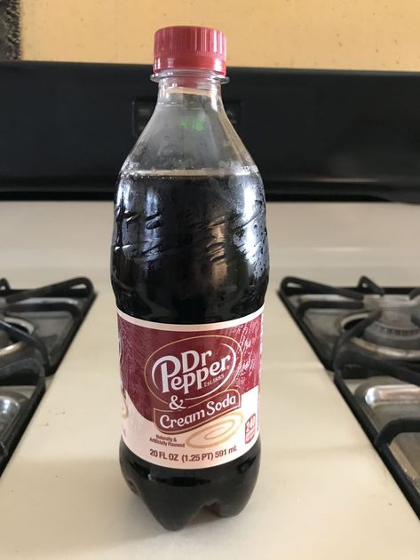 Dr Pepper Cream Soda, Grape Recipes, Fizzy Drink, Cream Soda, Coca Cola Bottle, Dr Pepper, Smell Good, Yummy Drinks, New Recipes