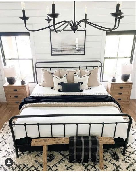 Farmhouse Decor Trends, Cozy Farmhouse Bedroom, Home Office Inspiration, Modern Farmhouse Bedroom, Farmhouse Bedroom, Awesome Bedrooms, Master Bedrooms Decor, Remodel Bedroom, Guest Bedrooms