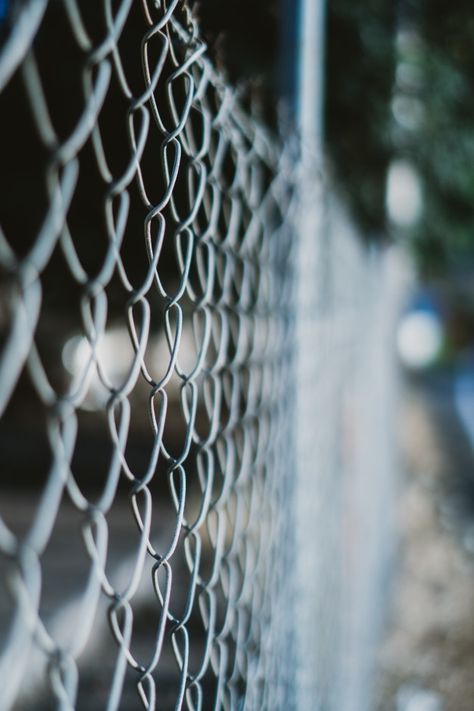 Vertical shot of a wired fence with a bl... | Free Photo #Freepik #freephoto #border #sky #construction #wall Wall Background For Editing, Wired Fence, Vertical Photography, Fence Photography, App Background, Dessert Photography, Dslr Background, Wire Fence, Background Images For Quotes