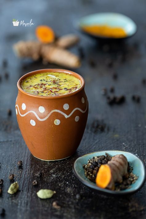 Haldi Doodh Drink, Turmeric Milk Tea, Milk Photoshoot, Haldi Milk, Golden Turmeric Milk, Turmeric Milk Recipe, Haldi Doodh, Turmeric Ginger Tea, Golden Milk Recipe