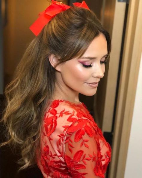 High Pony With Bow, Black Bow In Hair, Red Bow Hairstyle, Red Bow In Hair, Hair Bow Bun, Barbie Hairstyles, Bow In Hair, The Right Hairstyles, Christmas Party Hairstyles