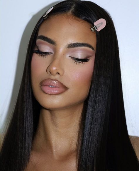 Soft Pink And Brown Eyeshadow Looks, Fun Makeup Looks To Recreate, Soft Pink Eyeshadow Looks, 18th Birthday Makeup, Baby Pink Makeup, Baby Doll Makeup, Dynasty Cream, Pink Obsession, Maquillage On Fleek