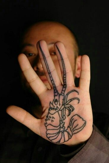 Lobster palm Fisherman Tattoo, Food Tattoos, Knuckle Tattoos, Palm Tattoos, Hand Tats, Tattoo Prices, Traditional Tattoo Art, 3d Tattoo, Body Modification