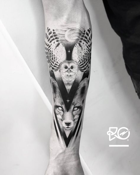 🦉🦊 flying owl and fox tattoo Fox Tattoo Men, Owl Forearm Tattoo, Geometric Shape Tattoo, Owl Tattoo Sleeve, Geometric Tattoo Pattern, Totem Tattoo, Flying Owl, Night Lords, Wolf Tattoo Sleeve