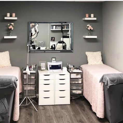 Lash Room Decor & More! on Instagram: “Clean and organized ✨ with amazing decor combination ✨grey is a varsitale neutral shade easy to combine with any color!  By…” Grey Lash Room, Lash Room Decor Ideas, Spa Room Ideas, Acting Scripts, Lash Room Ideas, Home Spa Room, Lash Room Decor, Beauty Room Salon, Esthetician Room Decor