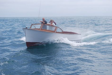 Lyman Boats, Classic Boats For Sale, Classic Wooden Boats, Construction Techniques, Boat Projects, Boat For Sale, Classic Boats, Watercraft, Power Boats