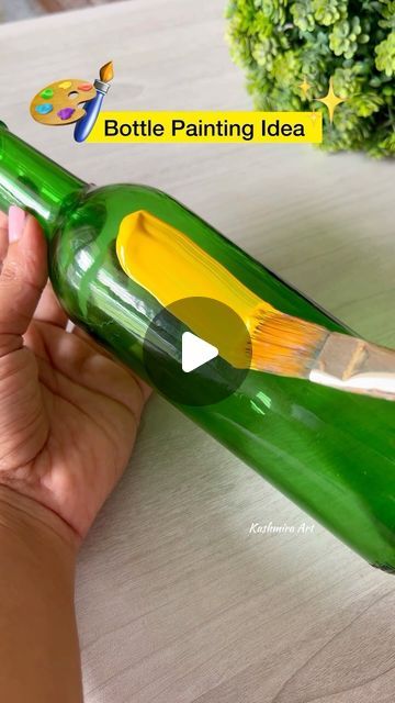 Painting On Bottles Ideas, Wine Glass Painting Ideas Easy, Diy Bottle Art, Easy Bottle Art, Wine Bottle Centerpieces, Easy Diy Ideas, Bottle Centerpieces, Diy Bottle, Art Idea