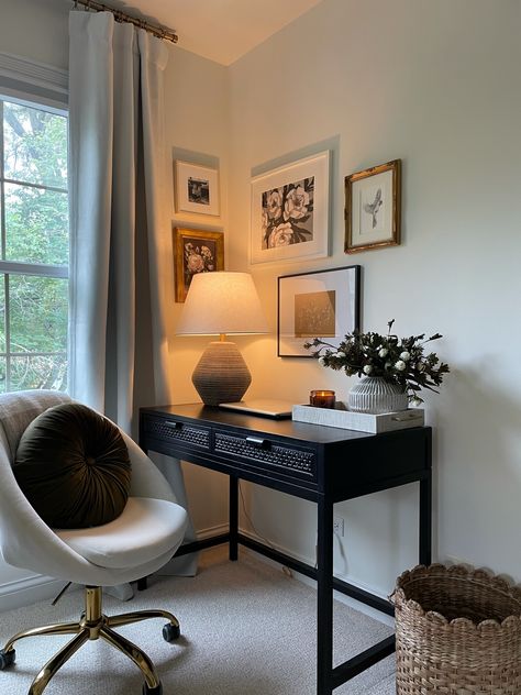 Office Desk Against Wall, Guest Bedroom With Desk, Bedroom With Desk, 2024 Home Decor Trends, Wfh Desk, 2024 Home Decor, Small Home Offices, Desk Inspo, Guest Bedroom Decor