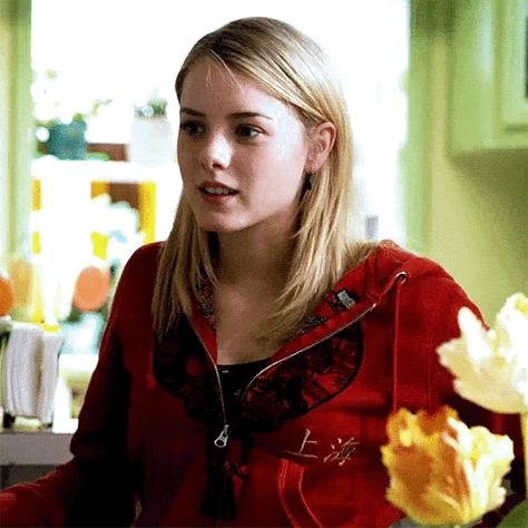 Laura Slade Wiggins, Fanfiction Characters, Malfoy Family, Blonde Gif, Female Faceclaims, Feminine Face, Fairytale Aesthetic, Celebrity Pics, Female Character Inspiration