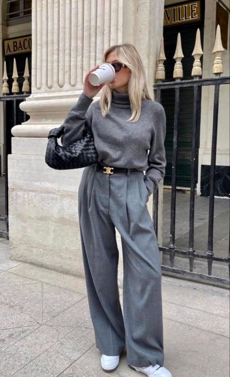 Grey Trousers Outfit Women, Grey Trousers Outfit, Pantalones Boyfriend, Elegantes Outfit Damen, Look Boho Chic, Corporate Outfits, Grey Outfit, Looks Street Style, Business Outfit