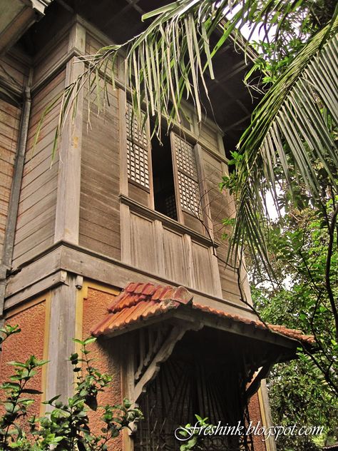 old philippine house Filipino Houses, Filipino Interior, Houses Background, Vintage Filipino, Philippines Design, Facade Inspiration, 19th Century House, Philippine Architecture, Old House Design