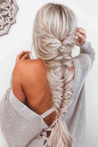 Super Cute Christmas Hairstyles For Long Hair ★ See more: https://glaminati.com/cute-christmas-hairstyles-for-long-hair/ Gorgeous Braids, Boho Hairstyle, Wedding Braids, Cute Simple Hairstyles, Memorial Weekend, Fishtail Braid, Pinterest Hair, Christmas Hairstyles, Cool Braids