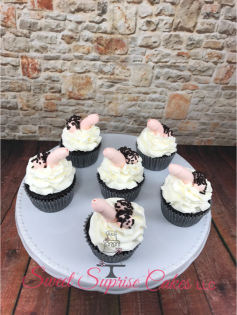 Bachelorette Party Cupcakes, Crazy Birthday Cakes, Bachelorette Cupcakes, Adult Cupcakes, Bachelorette Party Food, Bridal Lingerie Shower, Crazy Birthday, 40th Bday Ideas, 40th Cake