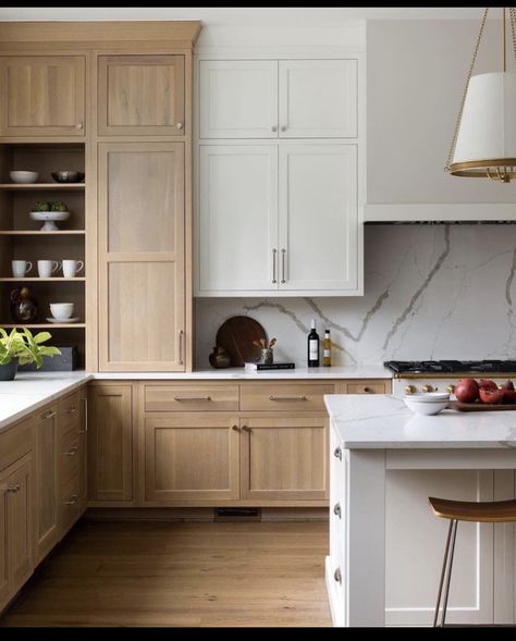 Kitchen Cabinets Down To Counter, Shake Style Kitchen Cabinets, Dual Tone Kitchen Cabinets Wood, White Oak Shaker Cabinets, Small Kitchen Remodel L-shaped, Wood Lower Cabinets White Upper, Beige Kitchen Ideas, Kitchen With Wood Cabinets, White Oak Kitchen