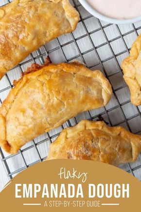 Dough Aesthetic, Croissants Breakfast, Empanadas Recipe Dough, Easy Empanadas Recipe, Homemade Empanadas, Baked Empanadas, Empanada Dough, Empanadas Dough, Hand Pie Recipes