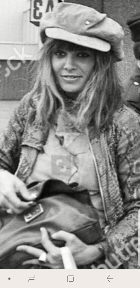 Scarf In Hair, Anita Bryant, Anita Pallenberg Style, Bardot Bangs, She's A Rainbow, Artsy Chic, Anita Pallenberg, Ruby Tuesday, Brian Jones