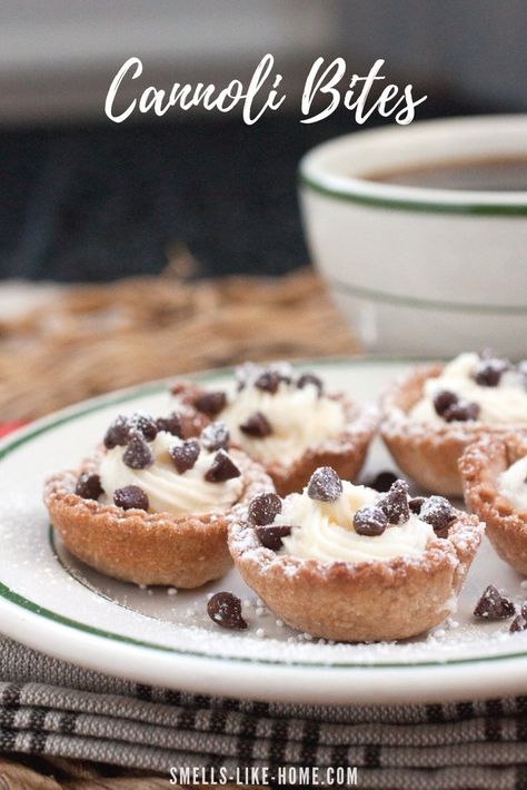 Cannoli Bites, Easy Cannoli, Brownie Bowls, Cannoli Cream, American Hustle, Bite Size Desserts, Italian Heritage, Small Desserts, Thanksgiving Desserts