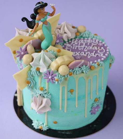 28 Simple Jasmine Cake ideas for 2020 #cake #birthday Jasmine Birthday Cake, Princess Jasmine Cake, Jasmine Cake, Aladdin Cake, Princess Jasmine Birthday Party, Tiger Cake, Princess Jasmine Birthday, Red Birthday Cakes, Happy Birthday Princess