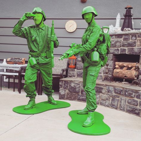 Green army men Halloween costume. #greenarmymen #greenarmy #vintagetoys #besthalloweencostumes #clevercostume #halloween #green #vintagecostume #toysoldiers #toystory Army Men Costume, Man Halloween Costume, Men Halloween Costume, Clever Costumes, Plastic Army Men, Green Army Men, Army Man, Halloween Green, Men Halloween