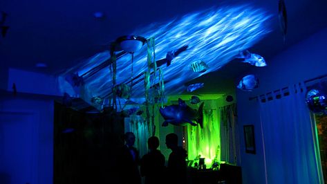 Spooky underwater Halloween party lighting Haunted Under The Sea Party, Under The Sea Haunted House, Spooky Under The Sea Decorations, Underwater Haunted House, Under The Sea Halloween Party, Haunted Ocean Halloween, Halloween Ocean Theme, Underwater Halloween Decorations, Under The Sea Halloween Decorations