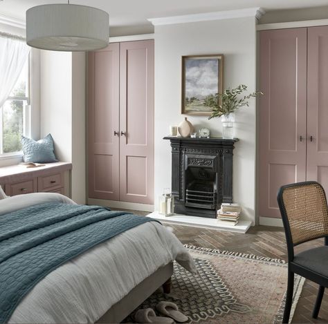 Blue Fitted Wardrobes, Walk In Wardrobe Ideas, Alcove Wardrobe, New Door Design, Small Bedroom Ideas For Couples, Built In Wardrobes, Bedroom Built In Wardrobe, Storage Solutions Bedroom, Stylish Doors