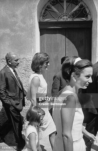 Caroline Lee, Ravello Italy, Lee Radziwill, John Junior, Jackie Onassis, Trip To Italy, Jackie O, August 8, Famous Faces