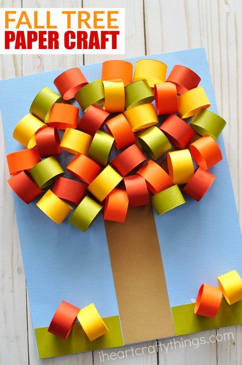 Beautiful Fall Tree Paper Craft | I Heart Crafty Things Tree Paper Craft, Kids Fall Crafts, Fall Tree, Daycare Crafts, Fall Crafts For Kids, Autumn Crafts, Paper Crafts For Kids, Construction Paper, Childrens Crafts