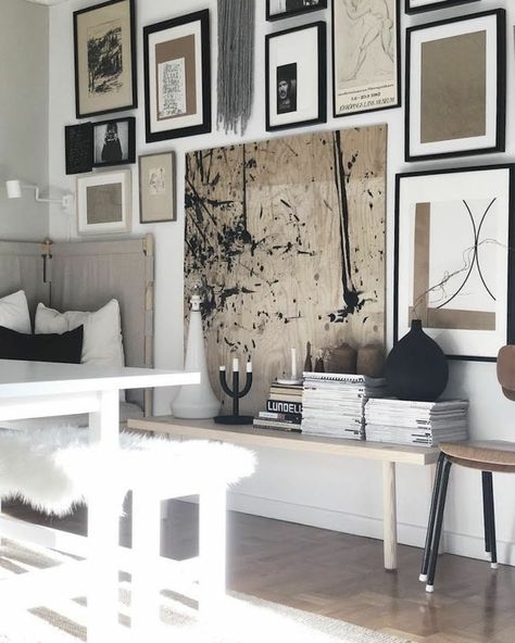 Gallery Wall Scandinavian, Leaning Art Against Wall, Wall Design Dining Room, Foyer Gallery Wall, Dining Room Wall Design, Home Art Gallery, Room Wall Design, Black And White Photography Wall, Scandinavian Home Interiors