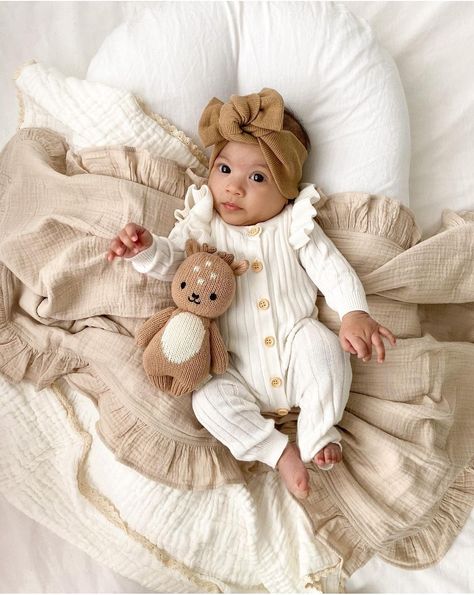 Newborn Pic Outfits, Newborn Photography Girly, Alexandra Rodriguez, Baby Hospital Pictures, Newborn Announcement, Baby Room Themes, Baby Room Inspiration, Baby Ootd