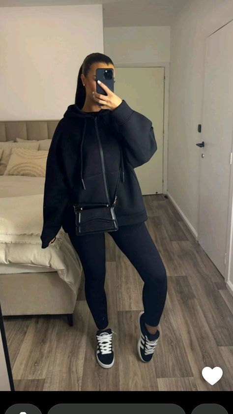 Streetwear Work Outfit, Outfit Legging Noir, Sportive Outfit, Outfit Campus, Outfits Leggins, Grey Sweater Outfit, Campus Outfit, Zara Drip, Slay Outfits