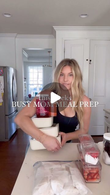 HALEY HENDEL on Instagram: "Weekly Busy Mom Meal Prep. The best way to start the week. Comment FOOD PREP and LIKE this post to get my grocery list + easy prep for the week ✨   As a busy mom of multiple babes, I’ve realized that spending an hour to an hour and half in the kitchen at the start of the week helps make our week smoother.  I’m not putting myself on the back burner, my kids have healthy snacks, lunches are easier to pack, and we are all eating high quality food with less food wasted.  I got burnt out with meal prep after doing it for years but this makes it seem way more manageable and there are always options to grab.  Always PREP Fruits and veggies. Wash and store to make snacking easy. Ive been loving my protein ranch which you can grab below in the comments.   MAKE  🥞 protei Healthy Busy Mom Meals, Meal Prep With Kids Families, Meal Prep For 2 Days, Kid Meal Prep For The Week, Sahm Meal Prep, Easy Meal Prep For Busy Moms, Meal Prep For Construction Workers, 1 Hour Meal Prep, Food For Lunch To Work