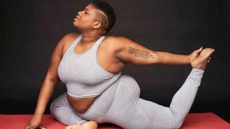 An excerpt from Jessamyn Stanley’s new book Yoke: My Yoga of Self-Acceptance where she shares the value of widening our perspective beyond the body in yoga. Jessamyn Stanley, Chair Yoga Sequence, Medicinal Cooking, Movement Is Life, Life Drawing Poses, Female Trainers, Fat Yoga, Movement Fitness, Body Appreciation