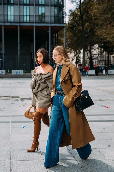 Michaela Bercu, Paris Fall Fashion, Street Style 2022, 2020 Street Style, Fashion Week Spring 2020, Moda Paris, Paris Fashion Week Street Style, Sweater Trends, Europe Fashion