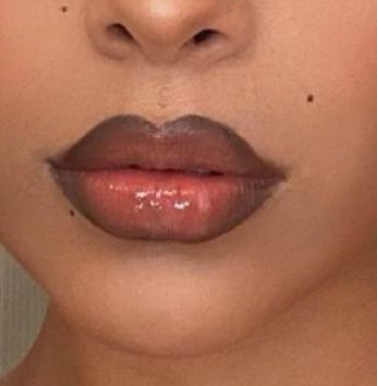 Mole On Lips, Beauty Mark Makeup, Lip Beauty Mark, Beauty Marks, Makeup 101, Beauty Mark, Lips Makeup, Eyes Makeup, Teenage Years