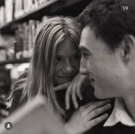 Library Couple Photoshoot, Bookstore Photoshoot, Library Photoshoot, Library Photo Shoot, Proposal Photoshoot, Engagement Shots, Romantic Photoshoot, Engagement Pictures Poses, Couples Photo