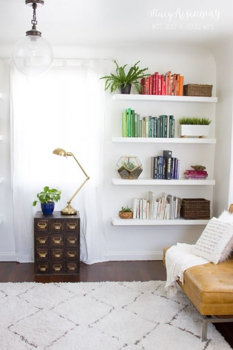 Beautiful multi-purpose room - a playroom, reading room, an office all in one via @stacyrisenmay Float Shelf, Bedroom Divider, Floating Shelves Bedroom, Floating Shelves Living Room, Family Room Colors, Floating Bookshelves, Floating Shelves Bathroom, Living Room Decor Rustic, Floating Shelves Diy