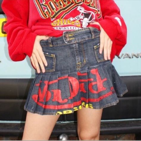 Von Dutch Skirt Outfit, Von Dutch Skirt, Dutch Clothing, Authentic Y2k, Mini Jean Skirt, Y2k Outfit Ideas, Y2k Skirt, Outfit Challenge, Skirt Y2k