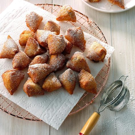 You can make these air-fryer doughnuts in advance and refrigerate them before frying. Just be sure to bring the dough to room temperature before frying. —Renee Greene, Smithtown, New York Air Fryer Doughnut Recipe, Mini Nutella, State Fair Food, Doughnut Holes, Flaky Biscuits, Canned Biscuits, Fried Pickles, Doughnut Recipe, Fair Food Recipes