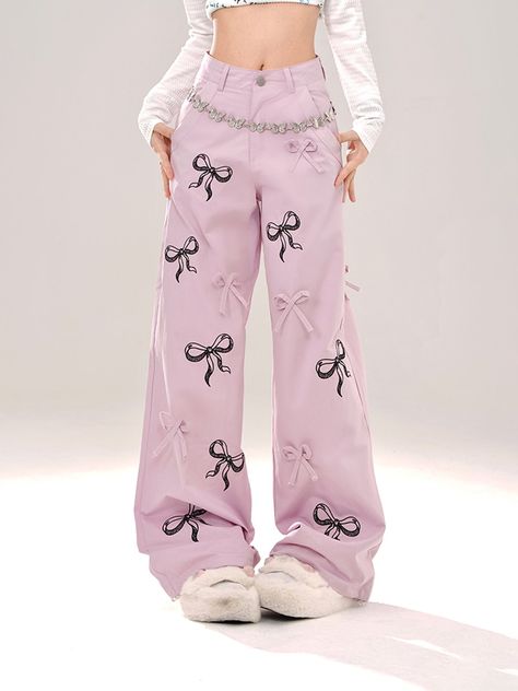 This pair of pants features purple bow decorations as well as black bow print accents, creating a visually striking contrast of colors.  The price includes one pair of pants.   	 		 			Size 			S 			M 			L 			XL 		 		 			Length 			105 			107 			109 			111 		 		 			Waist 			66 			70 			74 			78 		 		 			Hips 			98 			102 			106 			110 Keys On Pants, Bow Pants, Ribbon Pants, All Purple Outfit, Pink And Purple Outfit, Pink Fashion Aesthetic, Cute Pink Outfits Aesthetic, Aesthetic Pants, Pretty Pants