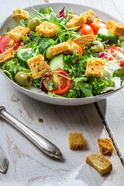 This recipe for Fresh Tomato and Cucumber Salad with Buttery Garlic Croutons will fit perfectly into your lunch or dinner menu. Homemade croutons and just the right amount of garlic bring an ordinary salad to life. Pasta Salad With Croutons, Salad With Croutons Recipes, Salad Croutons, Homemade Croutons For Caesar Salad, How To Make Homemade Croutons For Salad, Fresh Tomato Recipes, Croutons Homemade, Croutons, Cucumber Salad