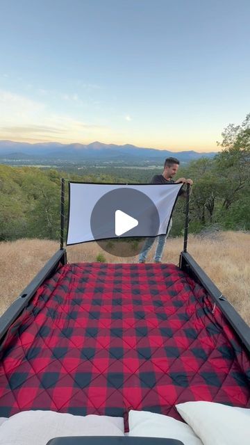 Mason Smith on Instagram: "When you and your wife want to watch the sunset, but your kids want to watch cartoons… So why not have both? Built this custom setup for my truck the other day so we can enjoy these little movie nights all summer long at different locations. #movienight #truckbedmovie #truck #dad #movie" Outdoor Movie Night Truck Bed, Truck Movie Date, Back Of Truck Movie Night, Truck Bed Movie Date, Outdoor Movie Date Night Truck, Truck Bed Movie Night, Truck Movie Night, Back Of Truck Date Night, Truck Date Ideas