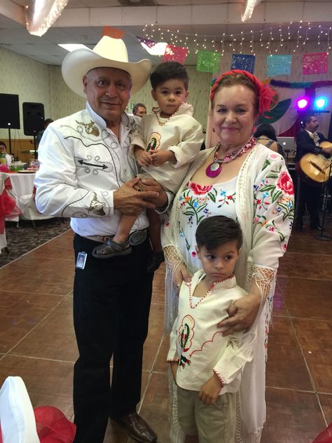 Mexican Fiesta grandparents with grand babies Cowboy Hats, Party Ideas, Cowboy, Hats