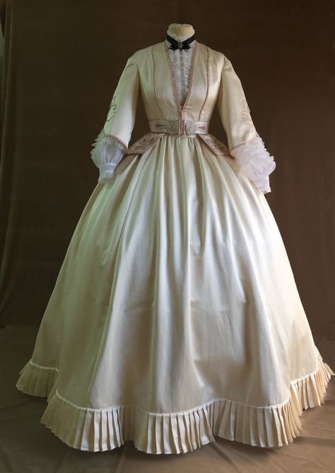 Victorian Day Dress, 1860s Day Dress, 1860s Dresses, 1860 Fashion, Gaun Fashion, Old Fashion Dresses, 19th Century Fashion, Old Dresses, Victorian Clothing