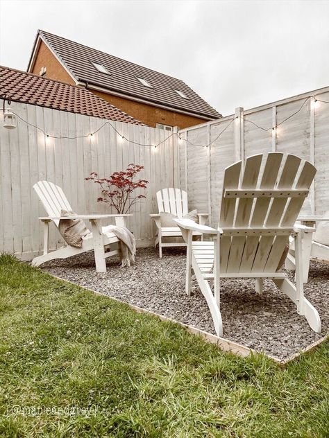 Upgrade your backyard with an easy DIY patio on a budget! Incorporate a stone patio into your backyard or garden for an easy outdoor makeover. Small Backyard Sitting Area, Diy Seating Area Backyard, Diy Fire Pit Patio, Simple Outdoor Seating Area, Adirondack Seating Area, Small Backyard Seating Area, Small Patio Seating Area, Small Fire Pit Area On A Budget, Backyard Seating Ideas On A Budget