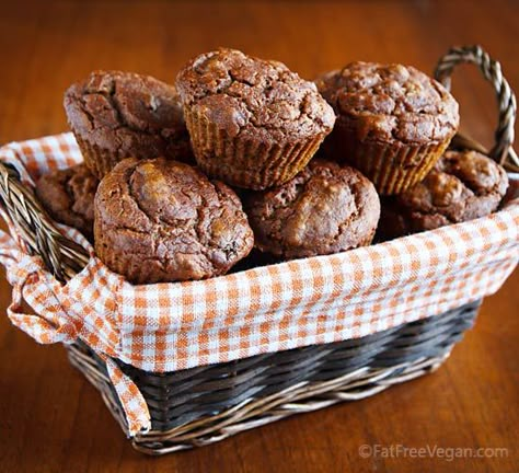 Mary's Pumpkin Walnut Muffins - Made with chia, better batter gf flour, no raisins, applesauce instead of sunsweet and used homemade pumpkin instead of canned so reduced the milk. Turned out awesome. Pumpkin Walnut Muffins, Starch Solution Recipes, Dr Mcdougall, Mcdougall Recipes, Ms Recipes, Running Food, Walnut Muffins, Starch Solution, Vegan Muffins