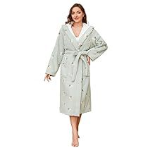 Hooded Bathrobe, Fleece Women, Cute Patterns, Hooded Robe, Soft Cute, Cotton Pajama Sets, Women's Robe, Practical Design, Womens Pyjama Sets