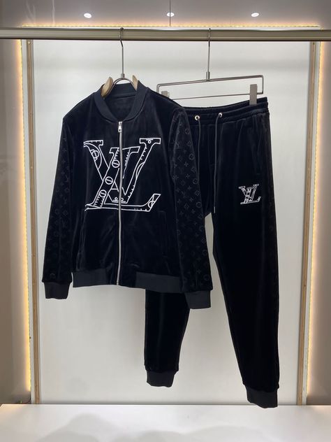 Men Clothes, Dope Outfits, Clothes Ideas, New Outfits, Adidas Jacket, Athletic Jacket, Louis Vuitton, Mens Outfits, Sneakers