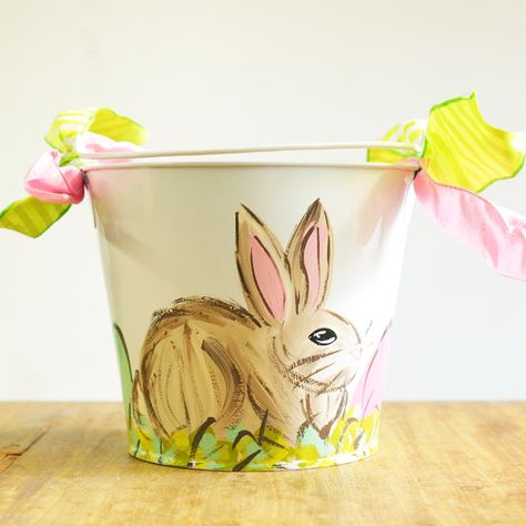 Painted Easter Baskets, Painted Buckets, Easter Pail, Easter Paintings, Painted Baskets, Easter Buckets, Diy Easter Gifts, Easter 2021, Kids Easter Basket