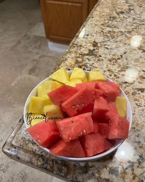 Pineapple Watermelon, Raw Vegan Diet, Classic Cheesecake, Food Babe, Vegan Diet, Food Obsession, Raw Vegan, Healthy Eats, Aesthetic Food