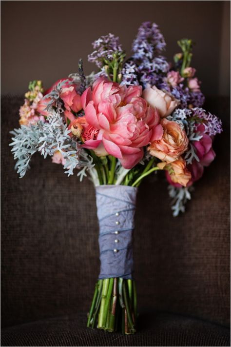 Trending Bouquet Recipes, Calla Bouquet, Peach Wedding Bouquet, Lavender Wedding Bouquet, Bouquet Recipe, Succulent Bouquet, Dusty Miller, Colorful Bouquet, Spring Bouquet